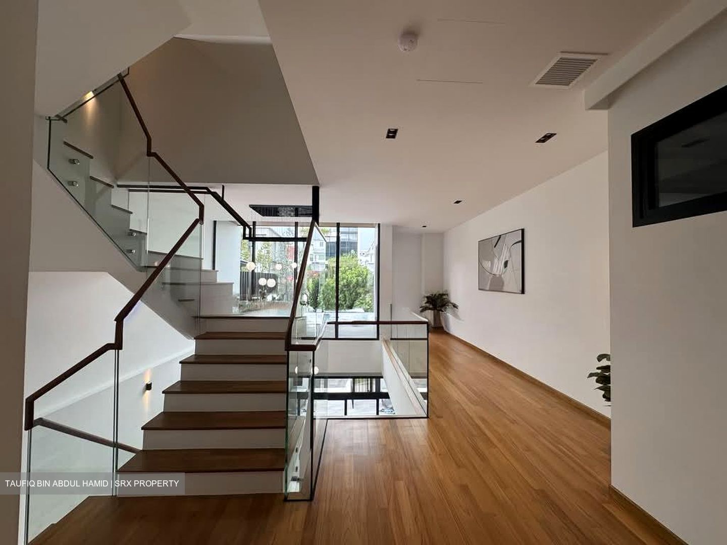 Sembawang Straits Estate (D27), Terrace #588235711